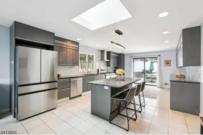 19 Skyline Dr, West Orange Township, NJ 07052 - Photo 15