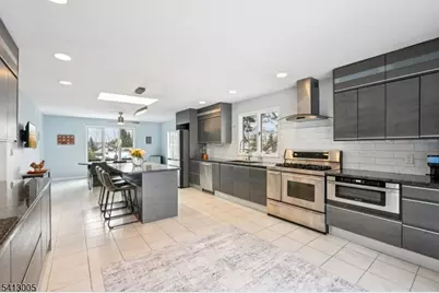 19 Skyline Dr, West Orange Township, NJ 07052 - Photo 17