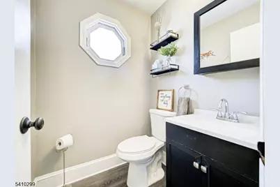 23 Otis Pl, Verona, NJ 07044 - Photo 3