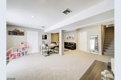 23 Otis Pl, Verona, NJ 07044 - Photo 19