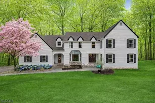 31 Warren Cutting, Chester, NJ 07930 - Photo 1