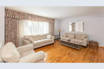 4 Brookside Ct, Parsippany, NJ 07054 - Photo 3