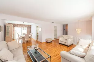 4 Brookside Ct, Parsippany, NJ 07054 - Photo 5