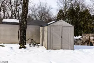 654 Succasunna Rd, Mount Arlington, NJ 07850 - Photo 17