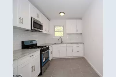 19 Cross St, West Orange Township, NJ 07052 - Photo 13