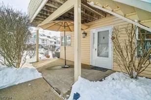 42 Fieldstone Rd, Bedminster Township, NJ 07921 - Photo 15