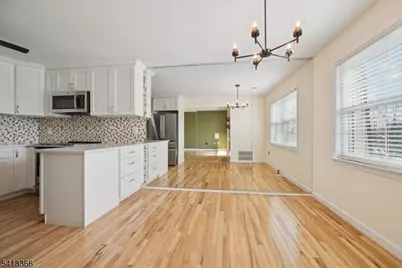 209 Green Hollow Dr, Woodbridge Township, NJ 08830 - Photo 7