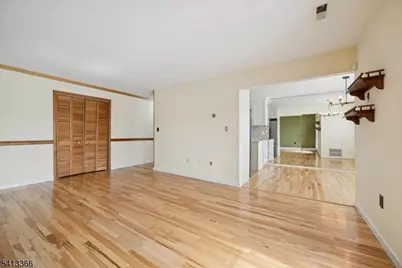 209 Green Hollow Dr, Woodbridge Township, NJ 08830 - Photo 9