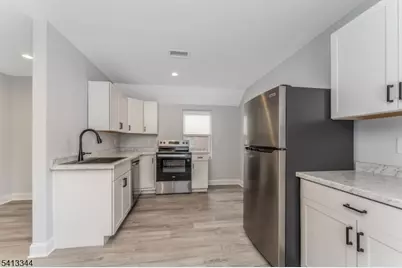 48 B W Somerset St, Raritan, NJ 08869 - Photo 3