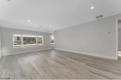 48 B W Somerset St, Raritan, NJ 08869 - Photo 9