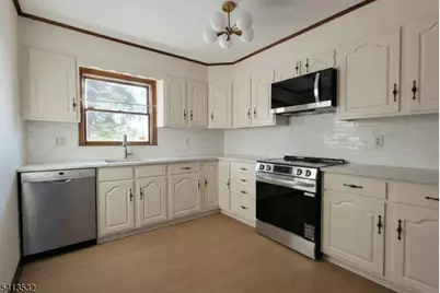 16 Magnolia Ln, Caldwell Boro Twp., NJ 07006 - Photo 3