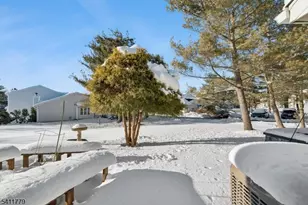 371 Hawkshead Way, Franklin Township, NJ 08873 - Photo 37