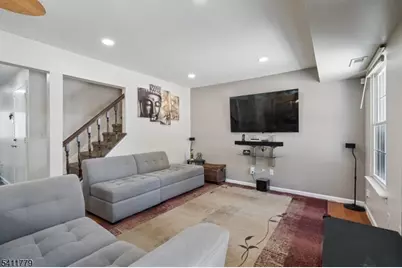 371 Hawkshead Way, Franklin Township, NJ 08873 - Photo 5