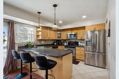 371 Hawkshead Way, Franklin Township, NJ 08873 - Photo 9