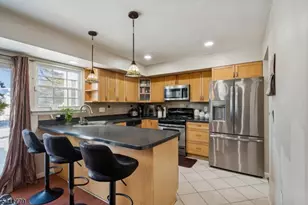 371 Hawkshead Way, Franklin Township, NJ 08873 - Photo 9