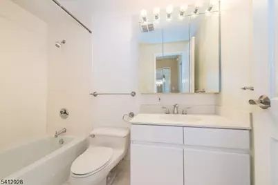 900 Palisade Ave, Fort Lee, NJ 07024 - Photo 21