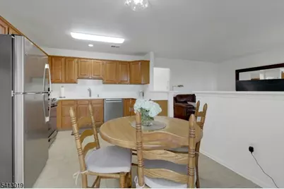 211 Warbler Dr, Wayne, NJ 07470 - Photo 17