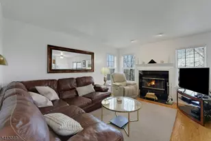 211 Warbler Dr, Wayne, NJ 07470 - Photo 11