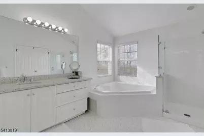 211 Warbler Dr, Wayne, NJ 07470 - Photo 25