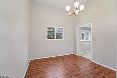 32 Waverly Dr, Edison, NJ 08817 - Photo 11