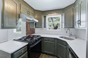 123 Newman St, Metuchen, NJ 08840 - Photo 9