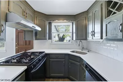 123 Newman St, Metuchen, NJ 08840 - Photo 7