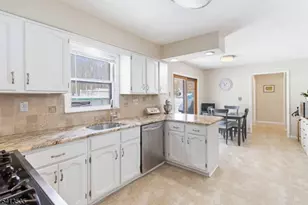 6 Pleasant Hill Rd, Roxbury Township, NJ 07876 - Photo 11