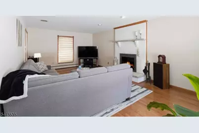 6 Pleasant Hill Rd, Roxbury Township, NJ 07876 - Photo 5