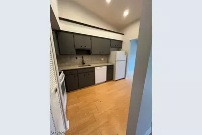 12 N Slope, Union Township, NJ 08809 - Photo 3