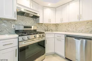 6405 Blvd E, West New York, NJ 07093 - Photo 11