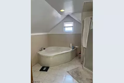 8 Zabriskie St, Haledon, NJ 07508 - Photo 21