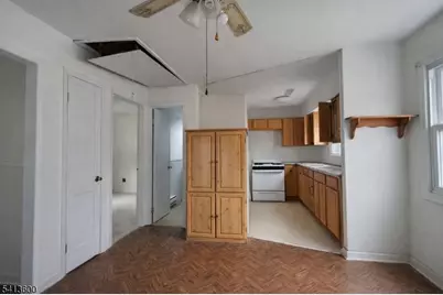 329 Elmira Trl, Hopatcong, NJ 07843 - Photo 7