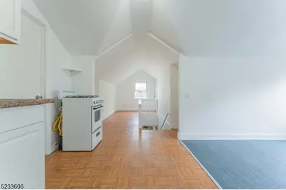 70 Valentine Rd, Bloomfield, NJ 07003 - Photo 15