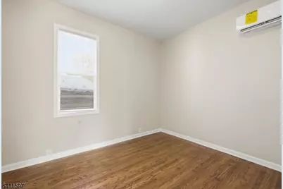 693 N 8th St, Newark, NJ 07107 - Photo 17