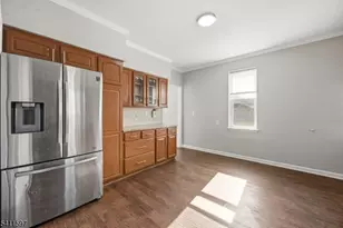 693 N 8th St, Newark, NJ 07107 - Photo 7