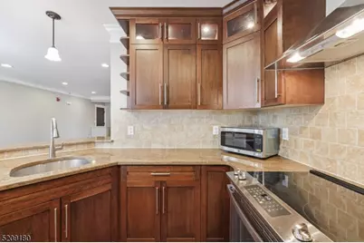 10-12 Elmer St, Unit #K, Madison, NJ 07940 - Photo 9