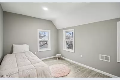 27 Stone St, North Plainfield, NJ 07060 - Photo 17