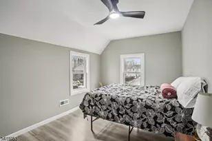 27 Stone St, North Plainfield, NJ 07060 - Photo 15