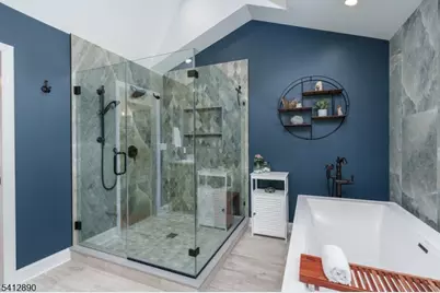 11 Clearwater Dr, Kinnelon, NJ 07405 - Photo 23