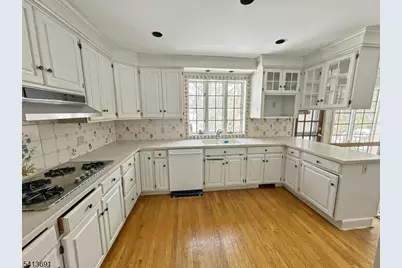 112 Oxford Pl, Glen Rock, NJ 07452 - Photo 9