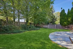 12 Meadowbrook Rd, Millburn, NJ 07078 - Photo 37