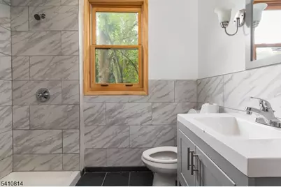 21 Dodd St, East Orange, NJ 07017 - Photo 11