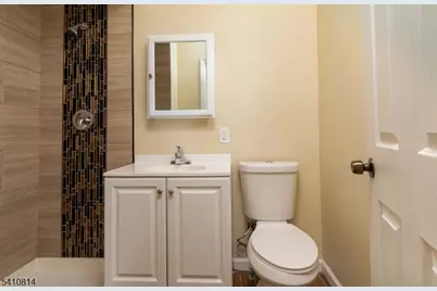 21 Dodd St, East Orange, NJ 07017 - Photo 15