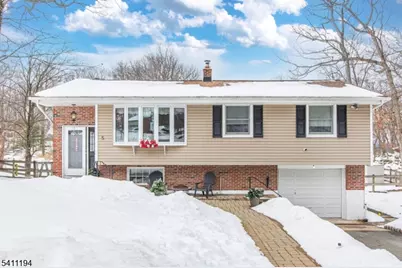 5 Winding Way, Andover Township, NJ 07821 - Photo 1