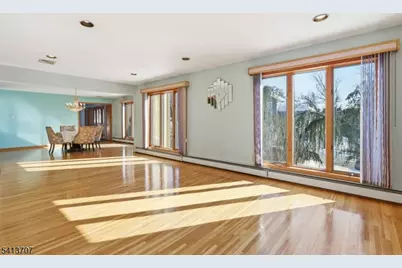 32 Sylvan Dr, Montville Township, NJ 07058 - Photo 3