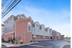 1 Elizabeth St, Raritan, NJ 08869 - Photo 1