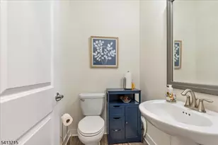 303 Saratoga Ct, Branchburg Township, NJ 08876 - Photo 5