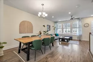 303 Saratoga Ct, Branchburg Township, NJ 08876 - Photo 17