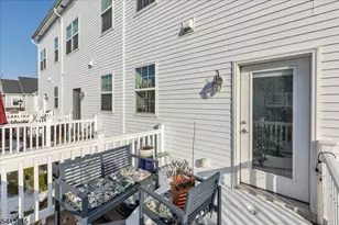 303 Saratoga Ct, Branchburg Township, NJ 08876 - Photo 37