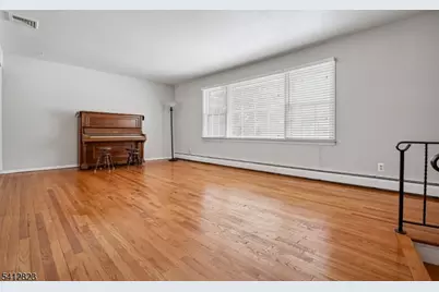 112 Midvale Ave, Long Hill Township, NJ 07946 - Photo 17